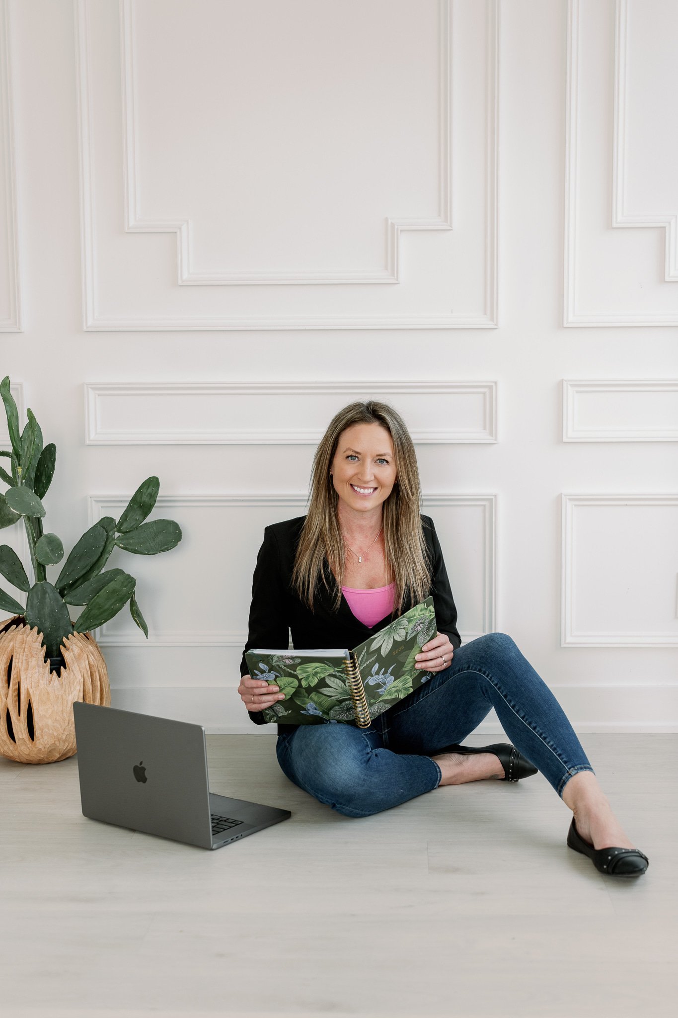 Ottawa web designer offering template website services for new business owners